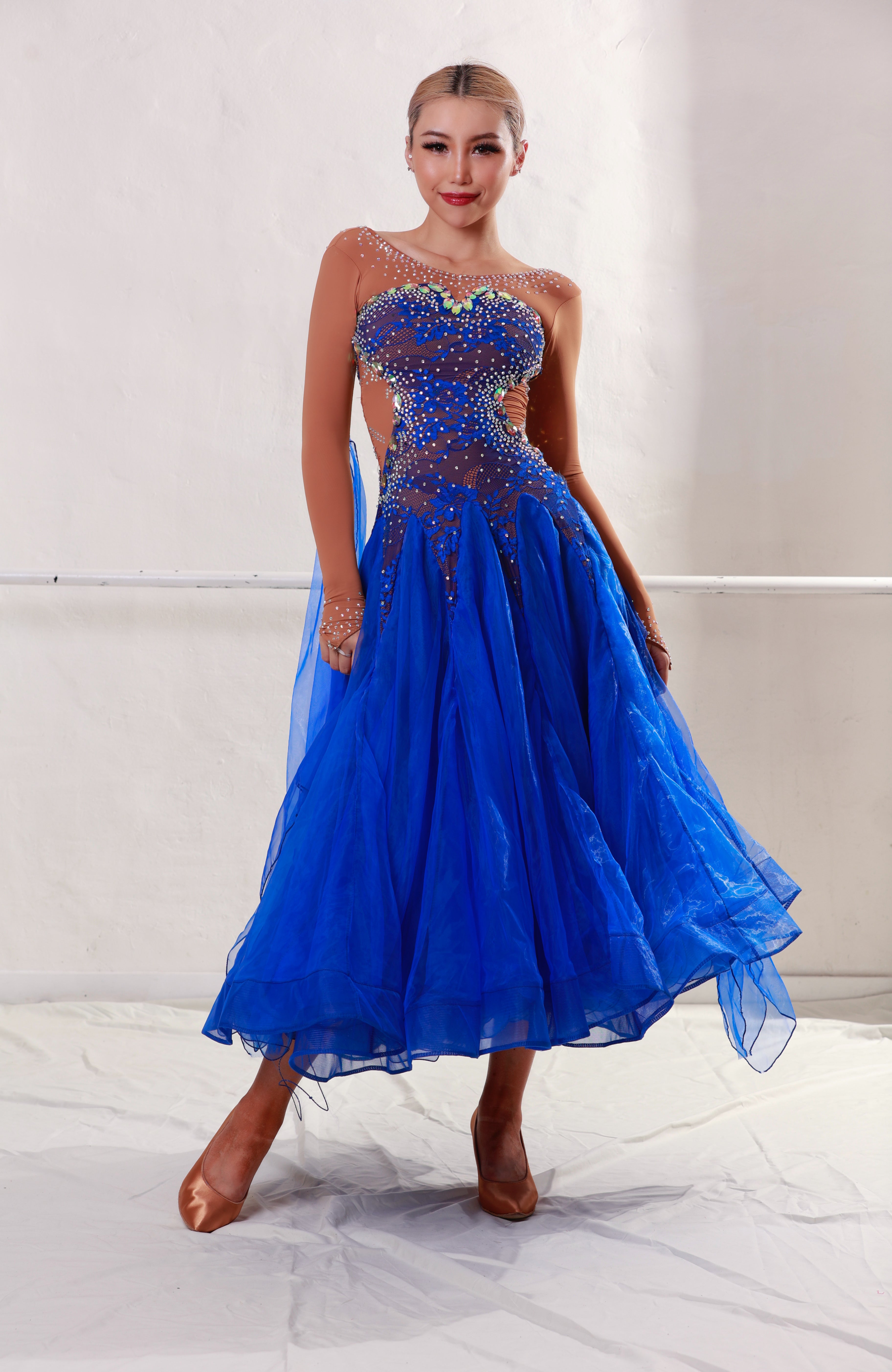 Second hand matric 2025 dance dresses for sale